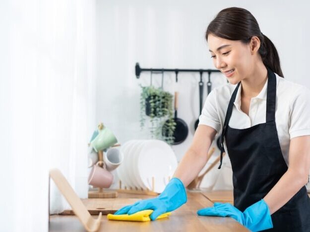 Short-Urgent-Domestic-Help-Services-In-Singapore-767x469 (1)