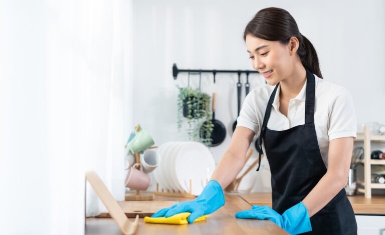 Short-Urgent-Domestic-Help-Services-In-Singapore-767x469 (1)